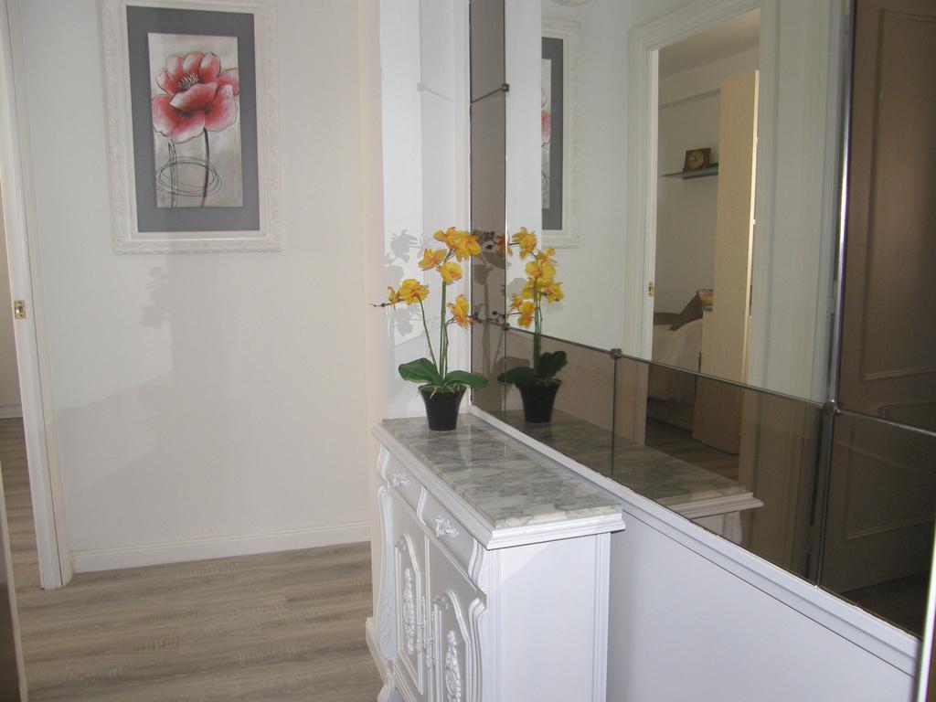 Ferienwohnung Atico Con Terraza En La Jota Saragossa Exterior foto