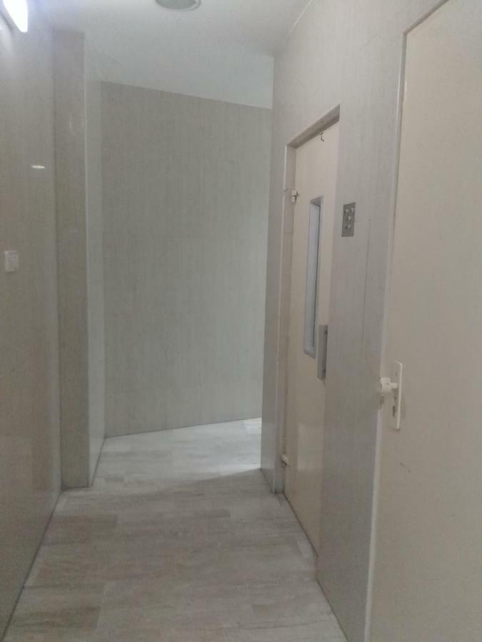 Ferienwohnung Atico Con Terraza En La Jota Saragossa Exterior foto